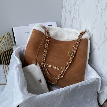 Chanel 22 Small Handbag - 35x37x7cm