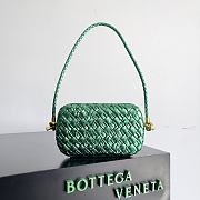 Bottega Veneta Knot On Strap In Green - 20.5x12.5x6cm - 2