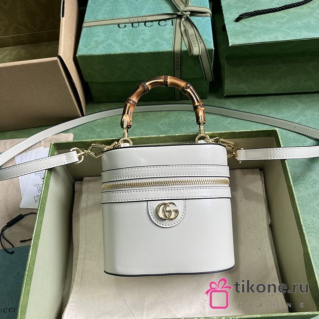 Gucci Mini Bamboo White Shoulder Bag - 15.5x13.5x4cm - 1