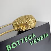 Bottega Veneta Knot On Strap In Gold- 20.5x12.5x6cm - 5