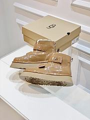 UGG Platform Neutral Shiny Leather - 2