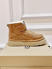 UGG Platform Neutral Shiny Leather - 3