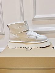 UGG Platform White Shiny Leather - 5