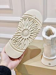 UGG Platform White Shiny Leather - 2