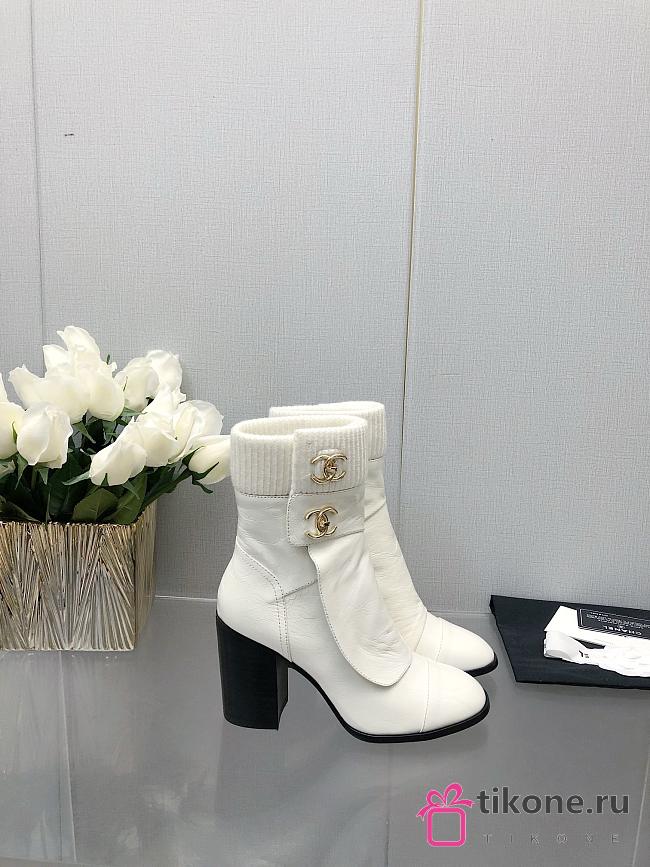 Chanel White Shiny Crumpled Calfskin Boots - 1