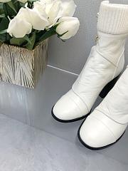 Chanel White Shiny Crumpled Calfskin Boots - 2