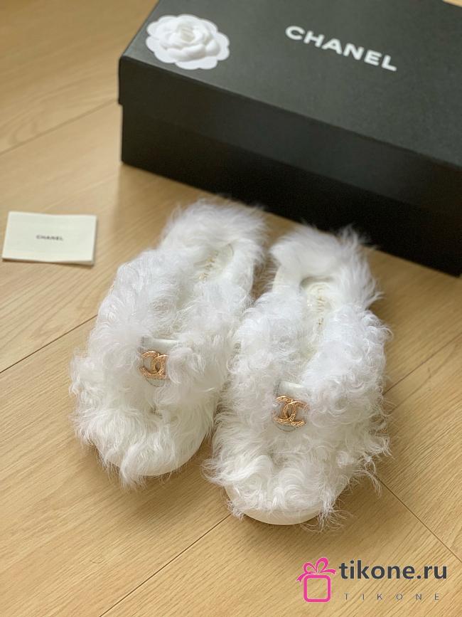 Chanel White Fur Gold Logo Slippers - 1