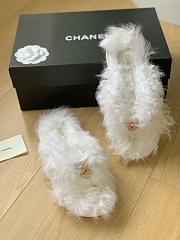 Chanel White Fur Gold Logo Slippers - 5