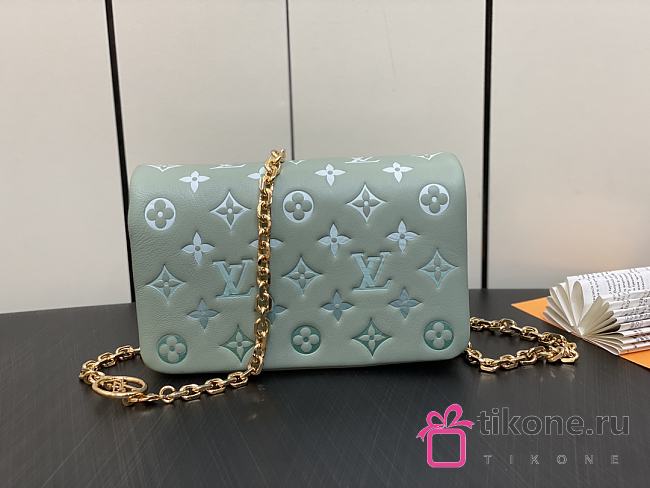 Louis Vuitton Pochette Coussin Green Leather Chain Bag - 20x14x8cm - 1