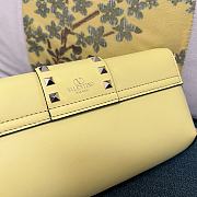 Valentino Yellow Garavani RockStud - 26x13x7cm - 5