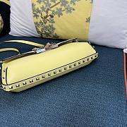 Valentino Yellow Garavani RockStud - 26x13x7cm - 4