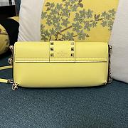 Valentino Yellow Garavani RockStud - 26x13x7cm - 2