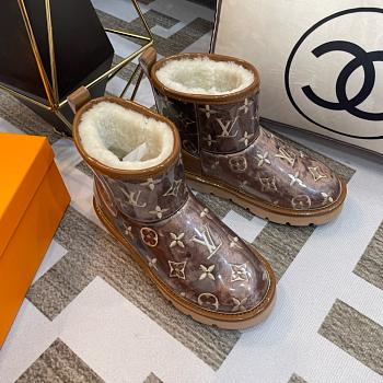 Louis Vuitton Brown Glossy Snow Boots