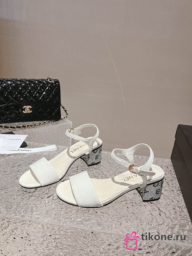 Chanel White Leather With Diamond Sole Sandals - 1