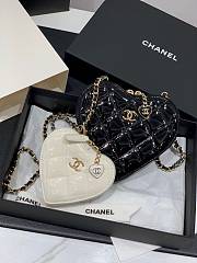 Chanel Heart Coin Holder Black/ White - 15x13x2xcm - 4