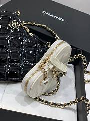 Chanel Heart Coin Holder Black/ White - 15x13x2xcm - 3