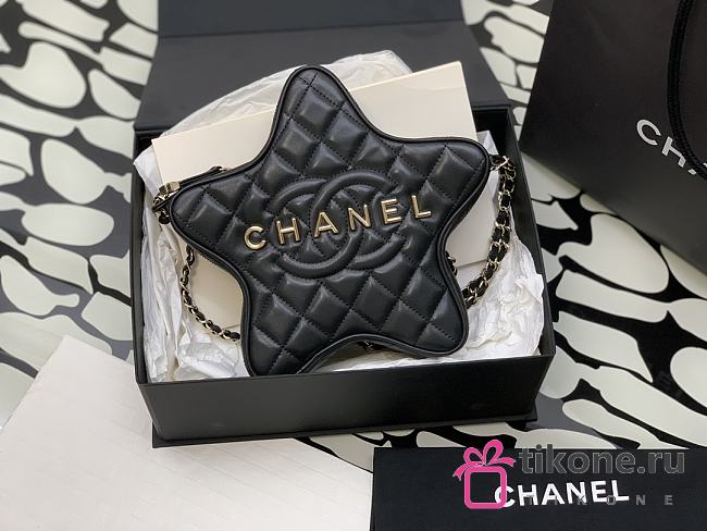 Chanel Black Star Handbag - 22.5x22.5x6cm - 1