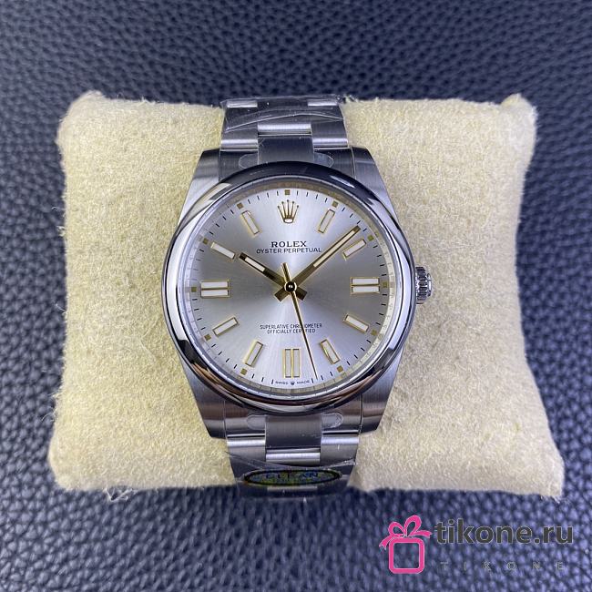 Rolex Silver Oyster Perpetual - 1