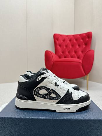 Dior B57 Mid-Top Sneaker In Black 