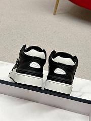 Dior B57 Low-Top Sneaker Black and White Smooth Calfskin - 4