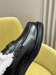 Dior Boy Loafers Black Calfskin & White Shearling - 2