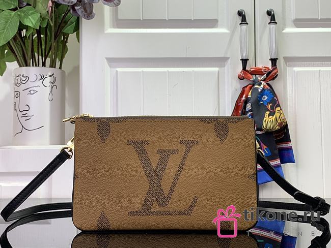 Louis Vuitton M69203 Pochette Monogram Giant - 20x12.5x3cm - 1