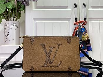 Louis Vuitton M69203 Pochette Monogram Giant - 20x12.5x3cm