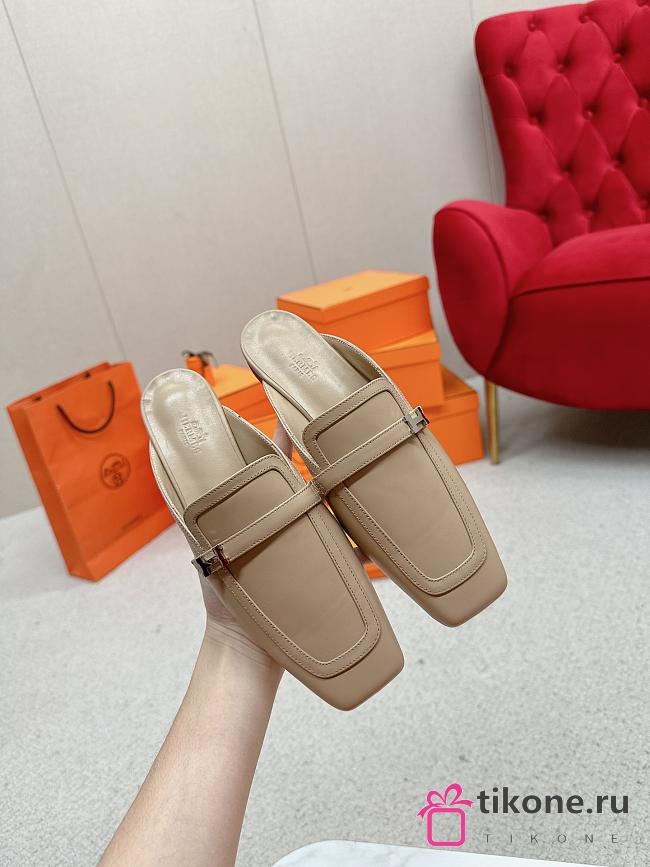 Hermes Beige Mastic Groupie Mule - 1