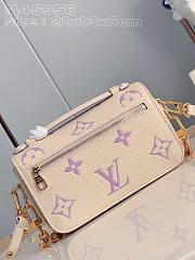 LV Pochette Métis East West White/Violet - 21.5x13.5x6cm - 5