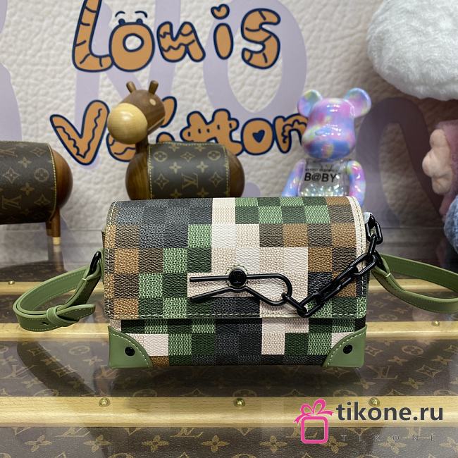 Louis Vuitton Camouflage Plaid Messenger Bag - 18x11x6.5cm - 1