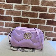 Gucci Marmont Pink Irisdescent Leather Bag - 24x12x7cm - 1