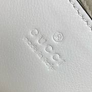 Gucci Marmont Half-Moon-Shaped White Mini Bag - 26x17x4cm - 5