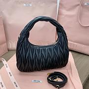 Miumiu Black Medium Wander Matelassé Shoulder Bag - 25x18x7cm - 5