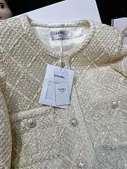 Chanel White Tweed With Pearls Jacket - 4