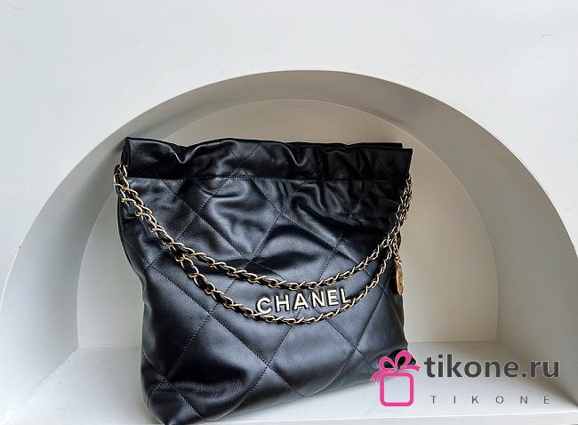 Chanel 22 Black Lambskin Bag Small - 37x35x7cm - 1