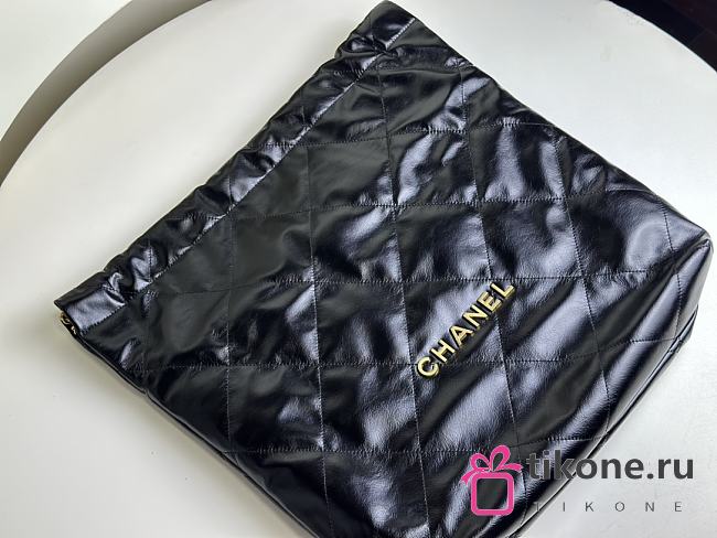 Chanel 22 Black Lambskin Bag Large - 47x46x10cm - 1