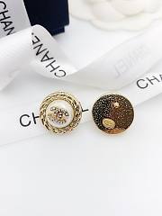 Chanel Button Pearl Earrings - 3