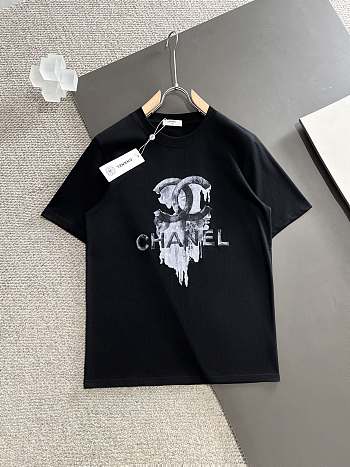 Chanel Men's T-shirt Black