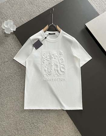 Louis Vuitton Men's T-shirt Dragon Pattern White