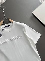 Louis Vuitton Men's White T-shirt With Logo - 2
