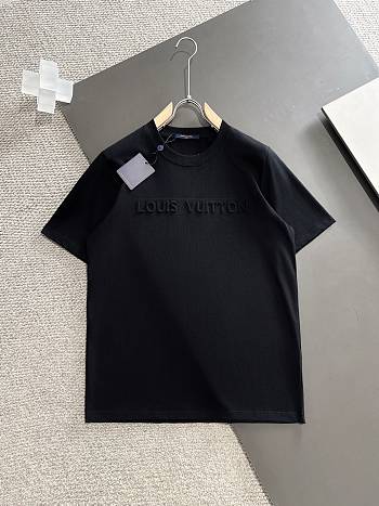 Louis Vuitton Men's Black T-shirt With Logo