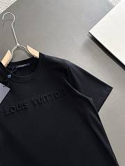 Louis Vuitton Men's Black T-shirt With Logo - 4