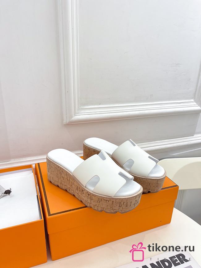 Hermès Eze 30 White Sandals - 1