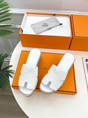 Hermès Eze 30 White Sandals - 3