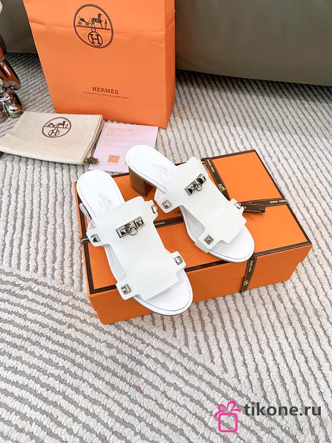 Hermes Invincible White Leather Sandals - 1