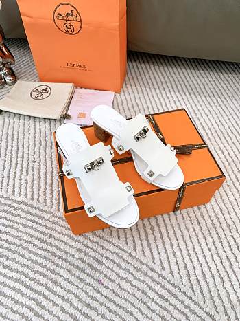 Hermes Invincible White Leather Sandals