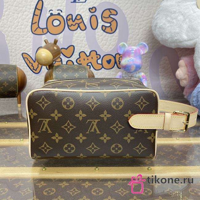 Louis Vuitton M83112 Dopp Kit Toilet Pouch - 23x13x12cm - 1