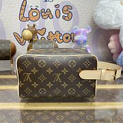 Louis Vuitton M83112 Dopp Kit Toilet Pouch - 23x13x12cm - 1