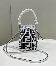 Fendi FF Motif Black & White Small Bucket Bag - 12×18×10cm - 1