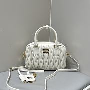 Miumiu White Matelassé Leather Medium Bag 24cm - 1